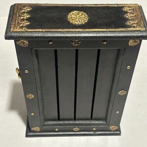 Beautiful Wood Key Box With Gold Accent